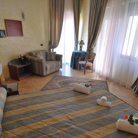 Hotel San Giuseppe - Cityhotel Катандзаро Екстер'єр фото