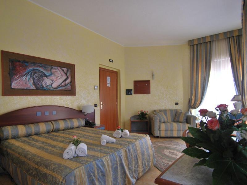 Hotel San Giuseppe - Cityhotel Катандзаро Екстер'єр фото