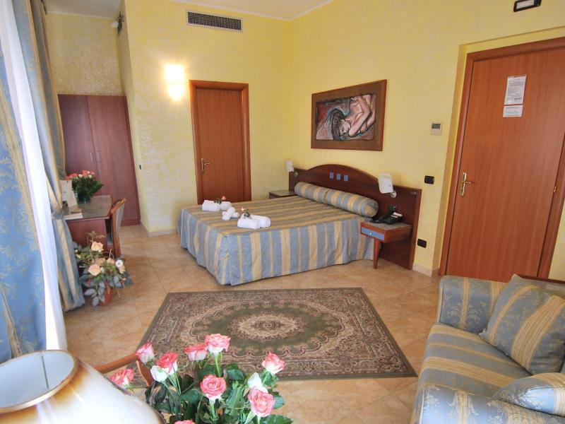 Hotel San Giuseppe - Cityhotel Катандзаро Екстер'єр фото