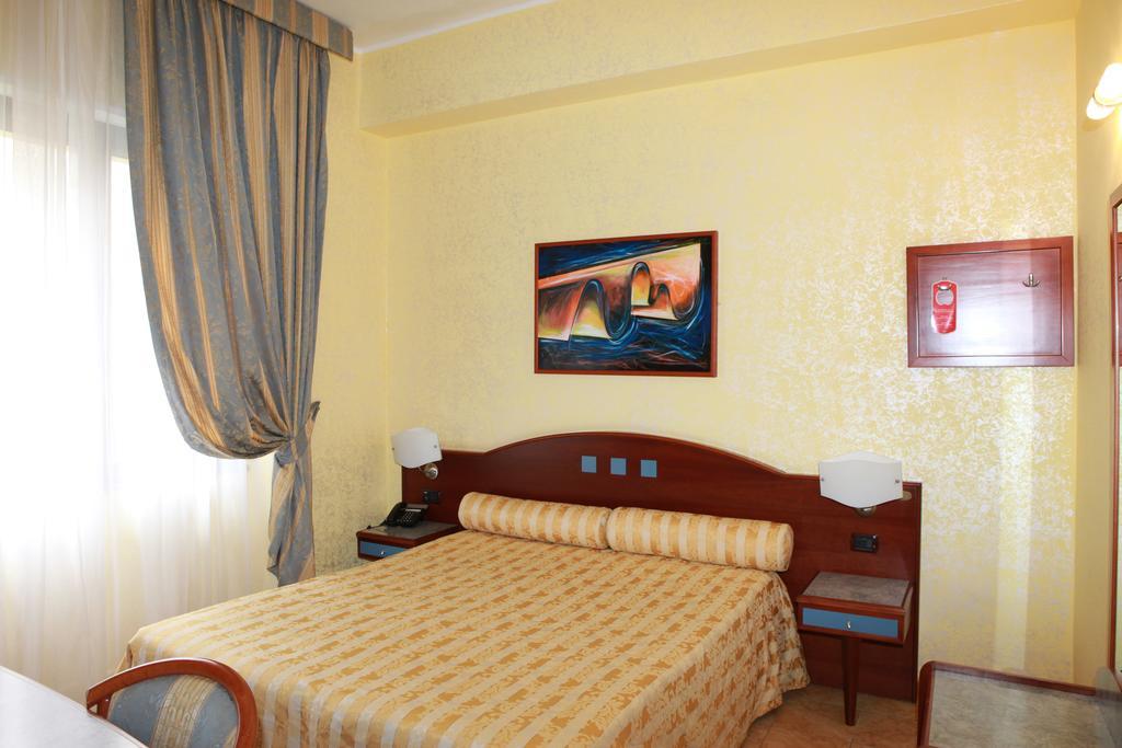 Hotel San Giuseppe - Cityhotel Катандзаро Екстер'єр фото