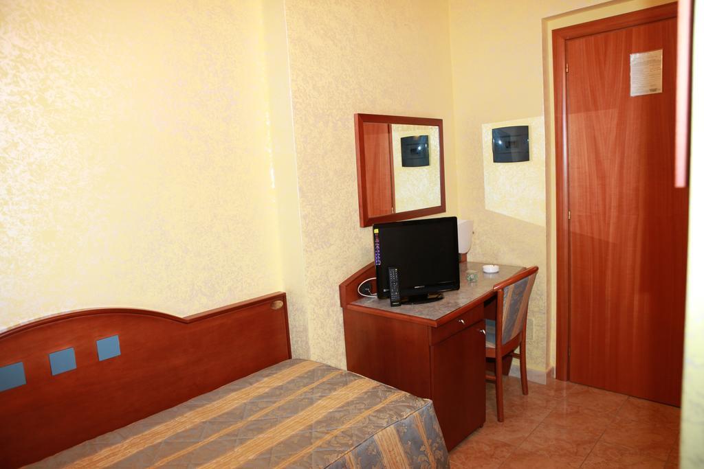 Hotel San Giuseppe - Cityhotel Катандзаро Екстер'єр фото